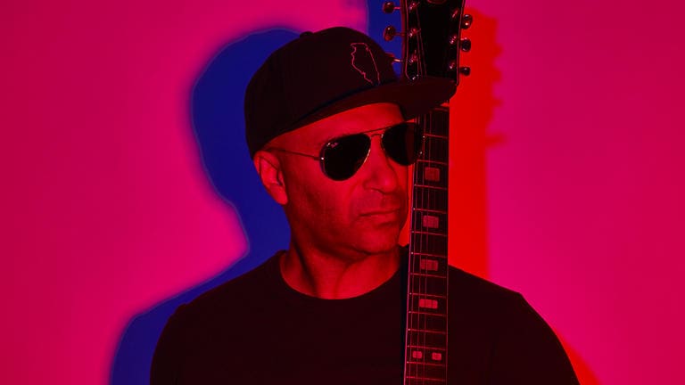“Revolutionary Riffs: Tom Morello of Rage Against the Machine Strikes a Groundbreaking First-Look Deal with Asylum Entertainment Group (EXCLUSIVE)”